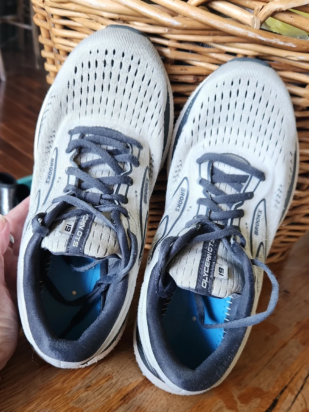 Brooks Women's Glycerin‎ GTS 19 size 9.5